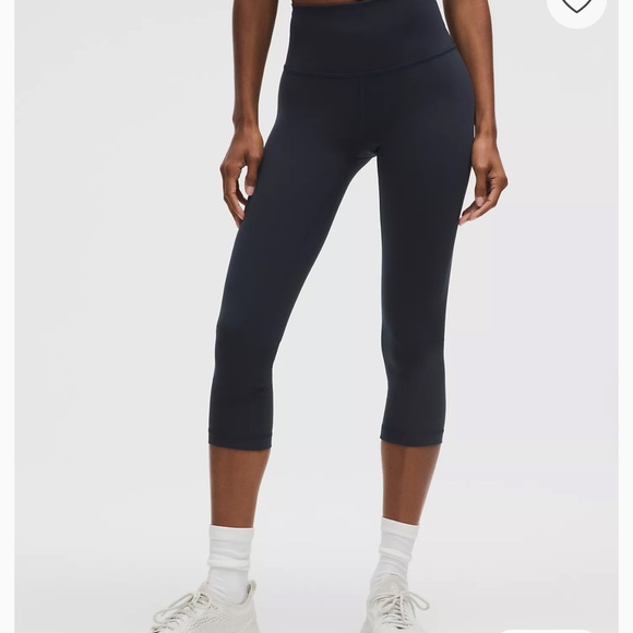 lululemon athletica Pants - Lululemon Wunder Under Leggings Black 21” - Size 8